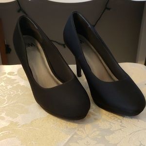 Size 10 WIDE Chelsea Moreland Vision High Heels